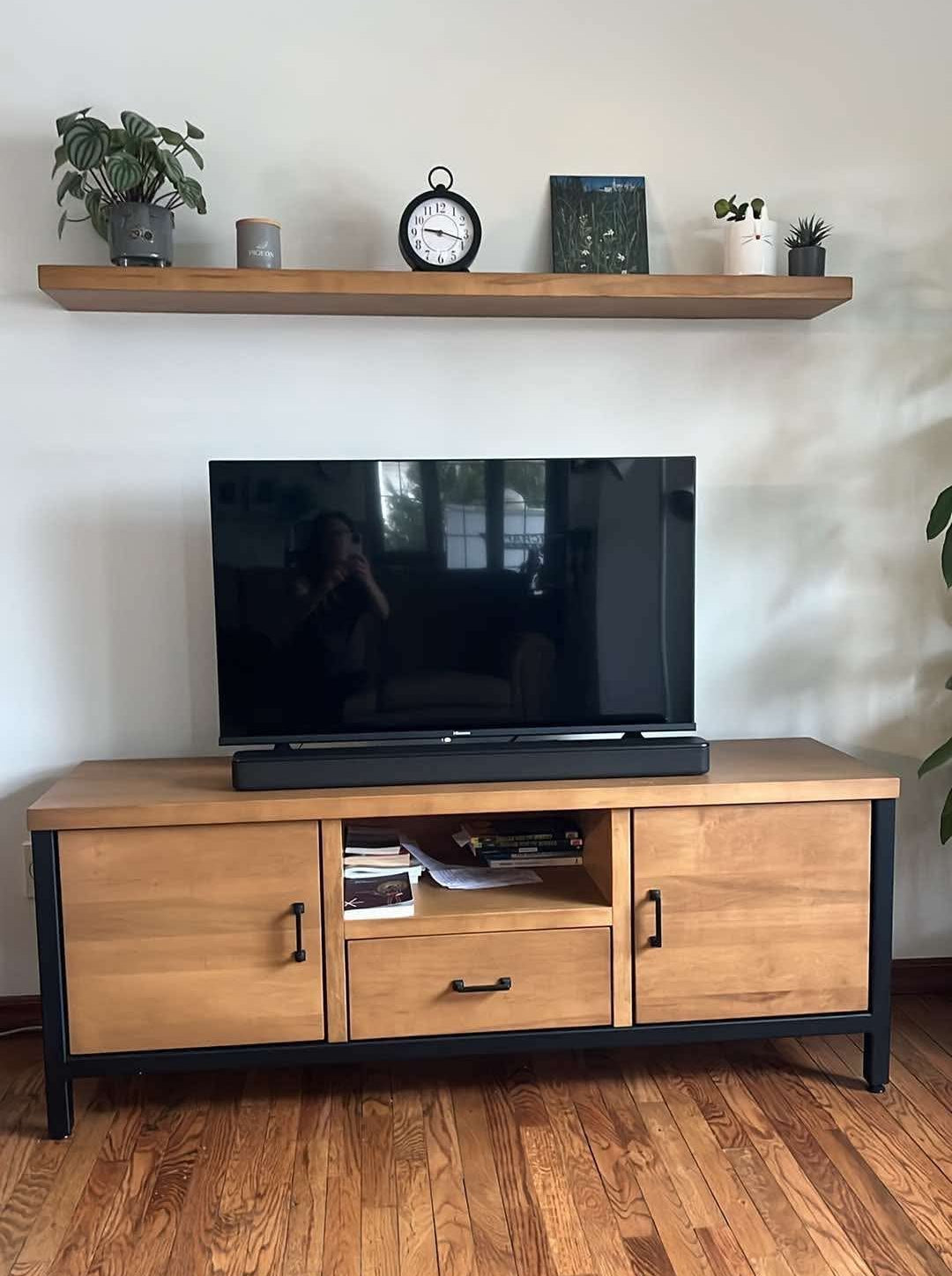 Meuble télé Windsor 62"