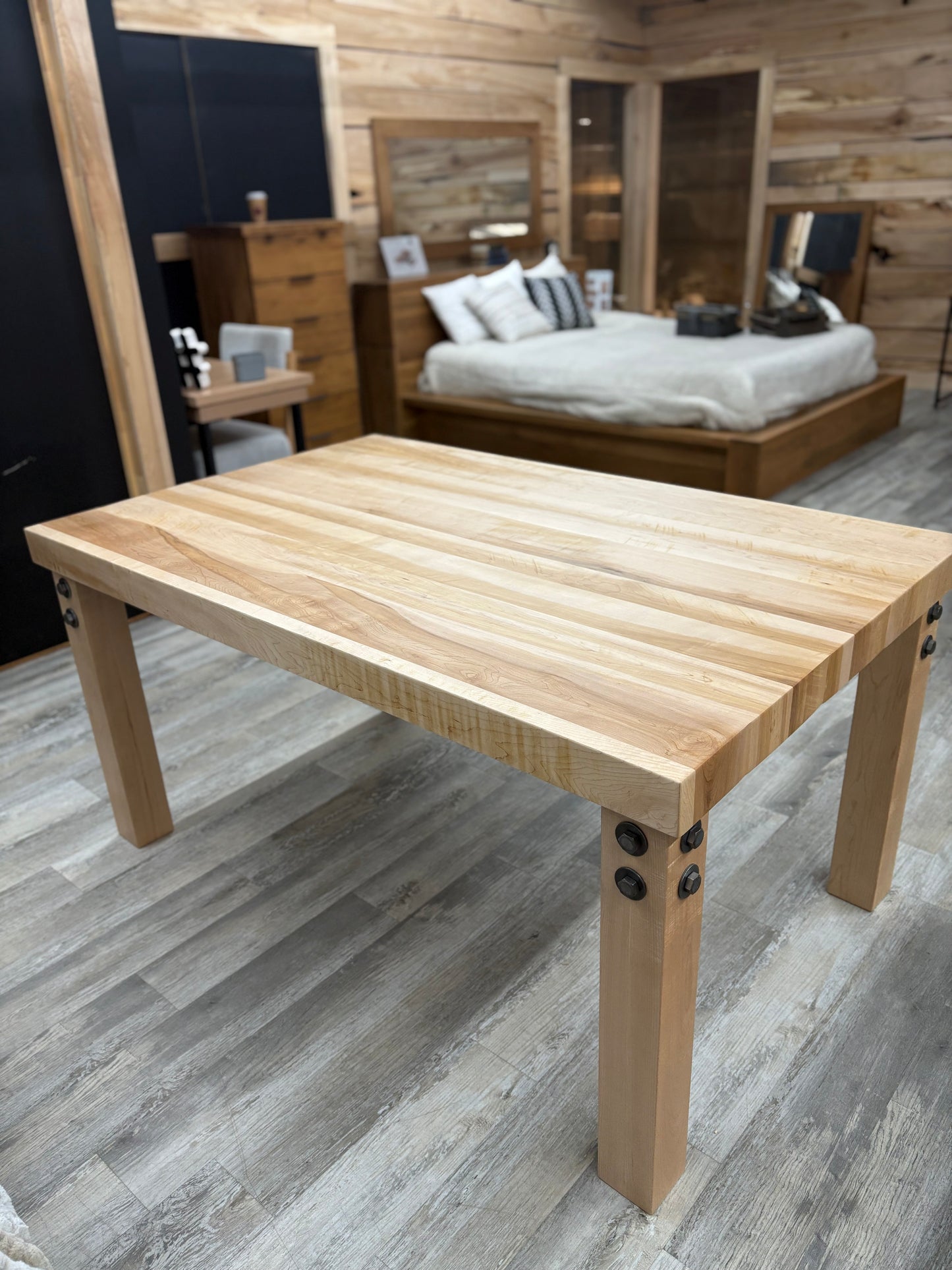 Table Yamaska 38 1/2 x 60" (en stock)