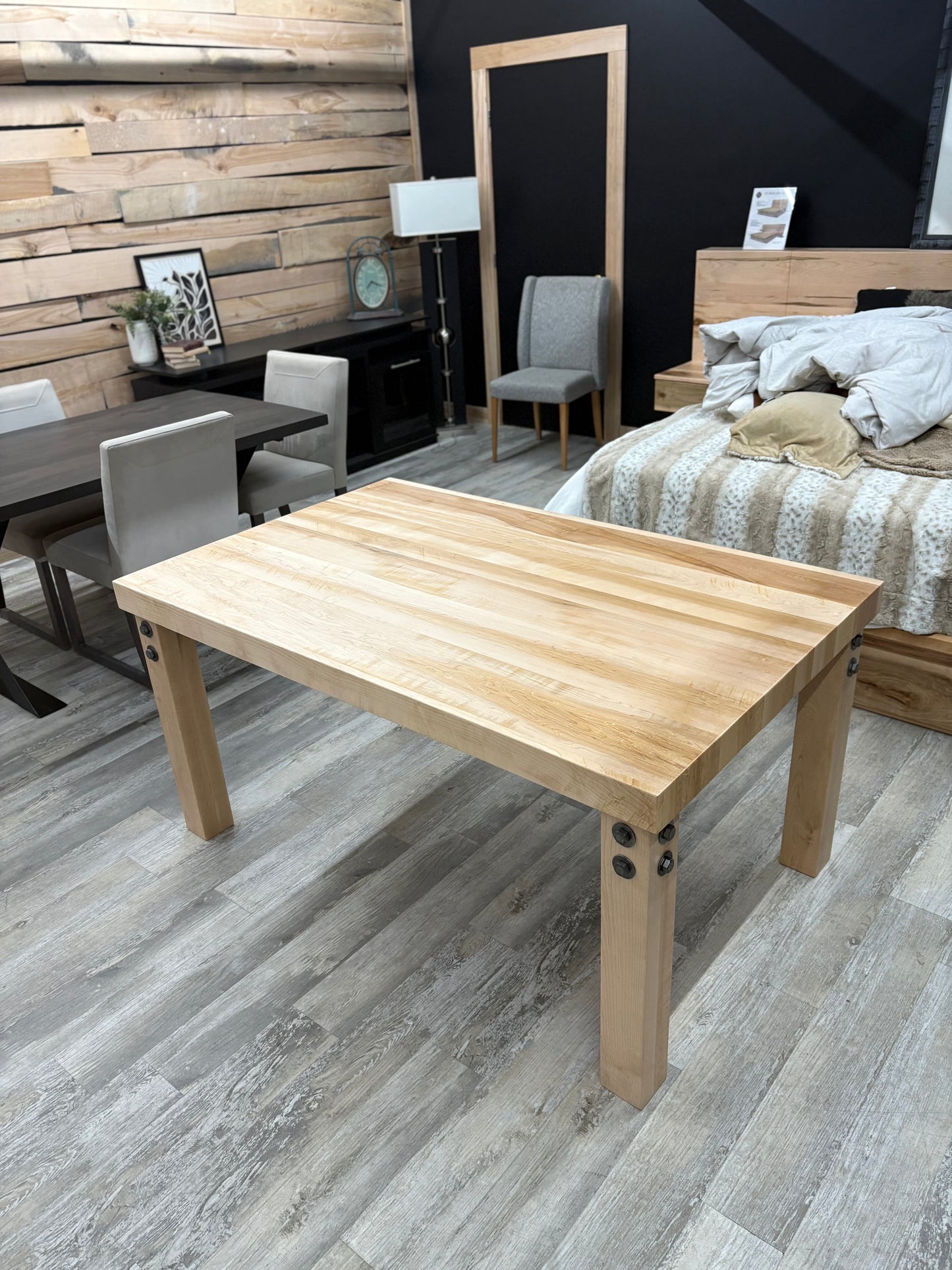 Table Yamaska 38 1/2 x 60" (en stock)