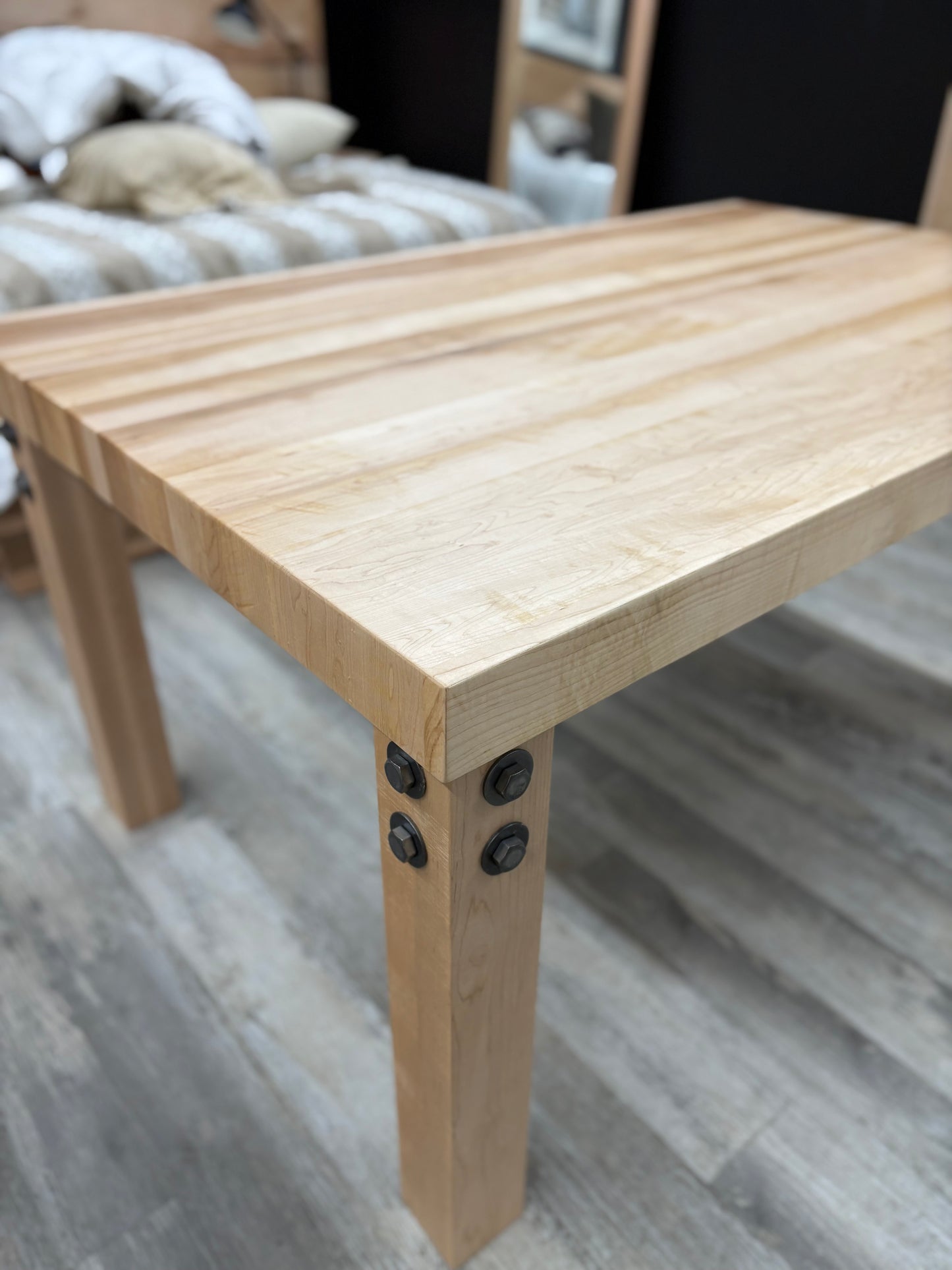 Table Yamaska 38 1/2 x 60" (en stock)