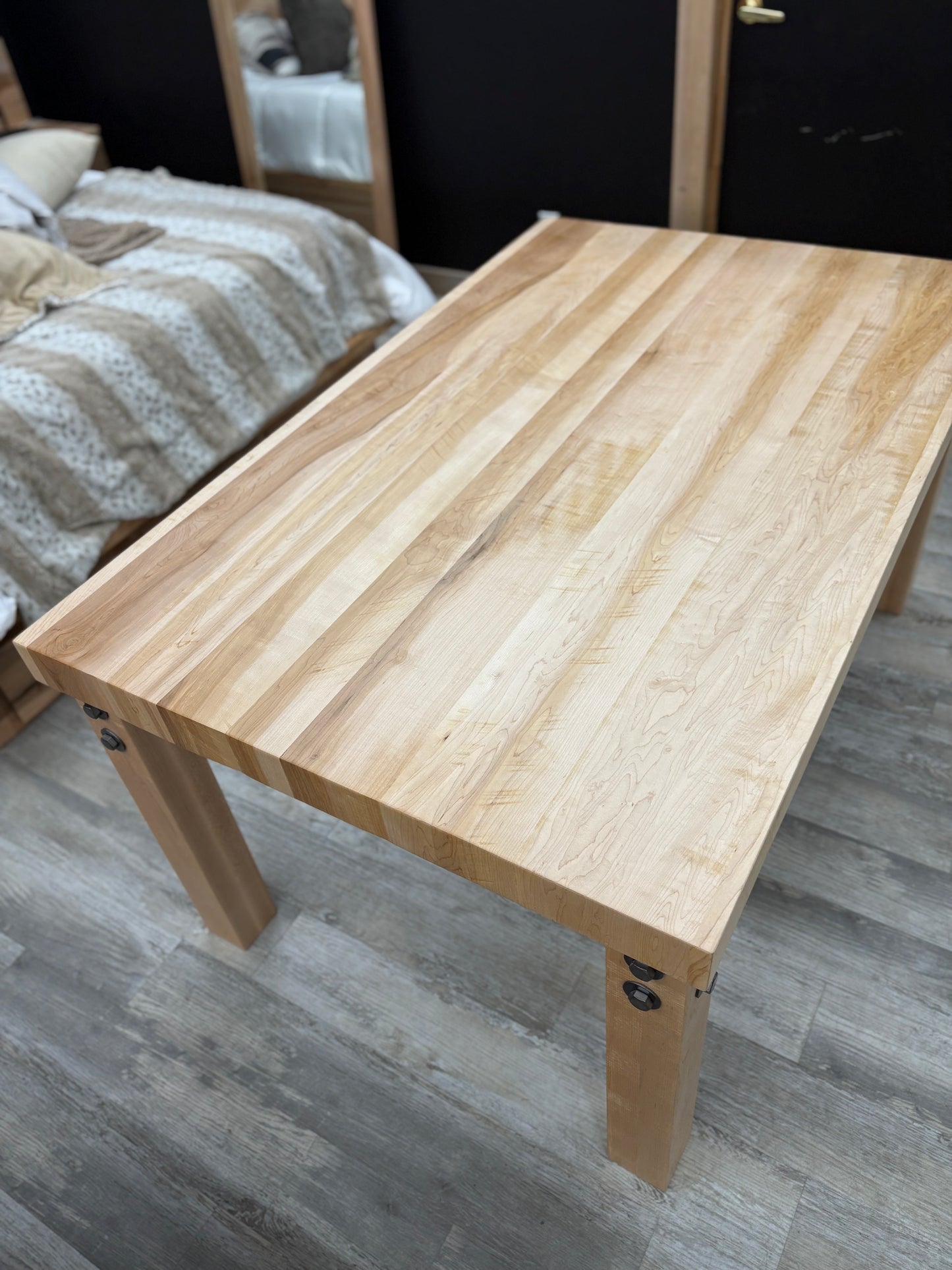 Table Yamaska 38 1/2 x 60" (en stock)