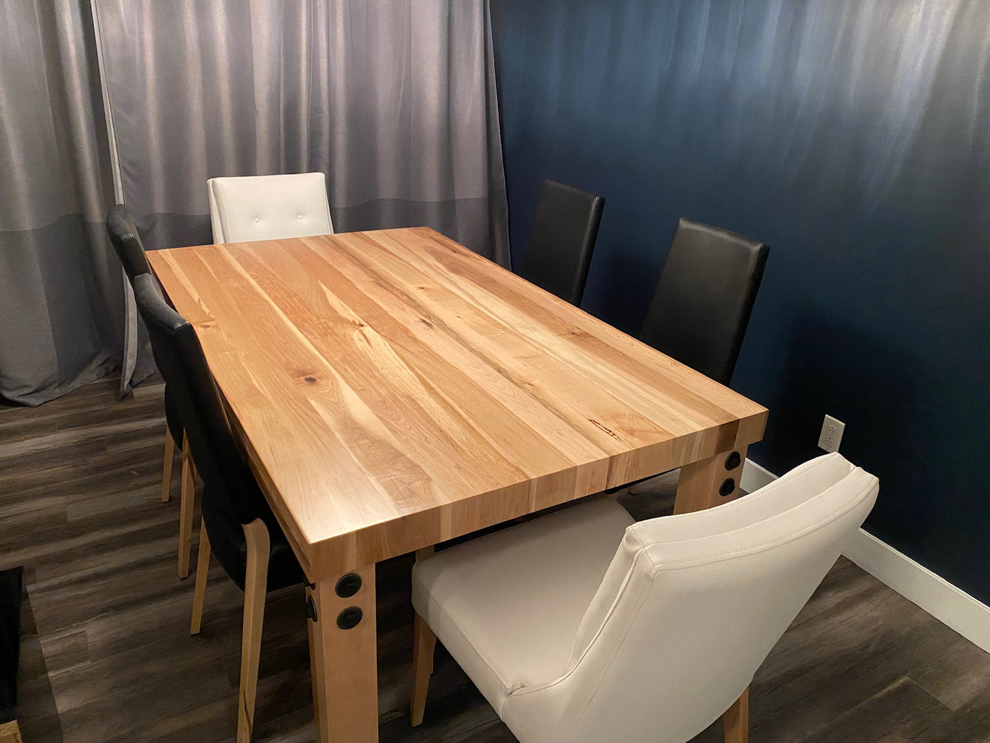 Table de salle à manger Yamaska en bois massif