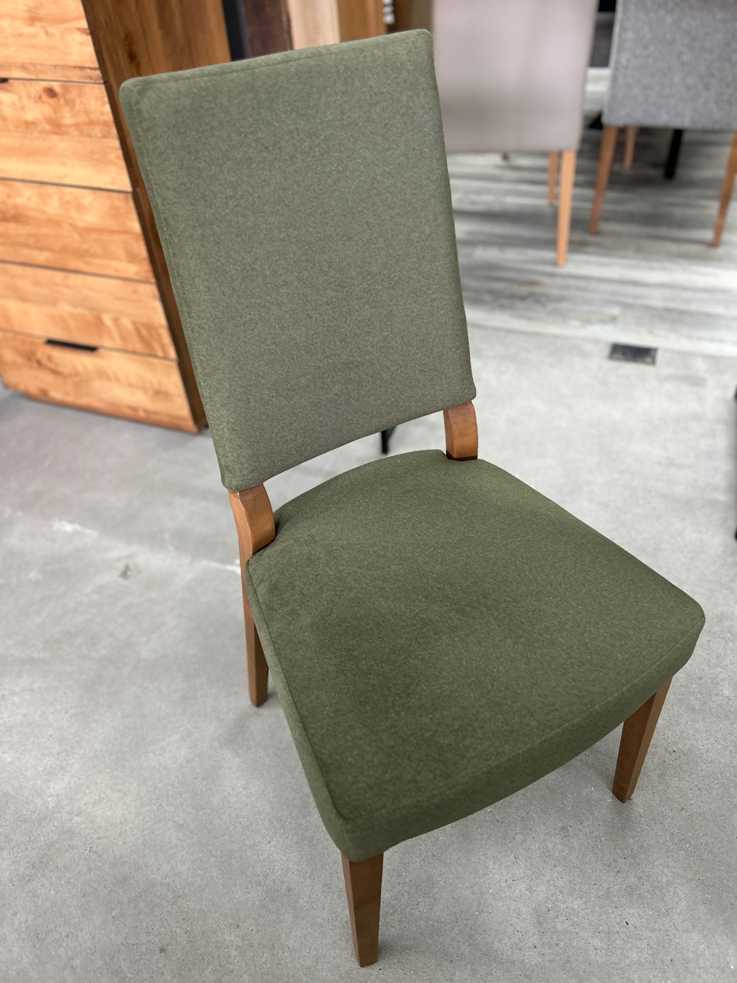 1 Chaise Léa (en stock)