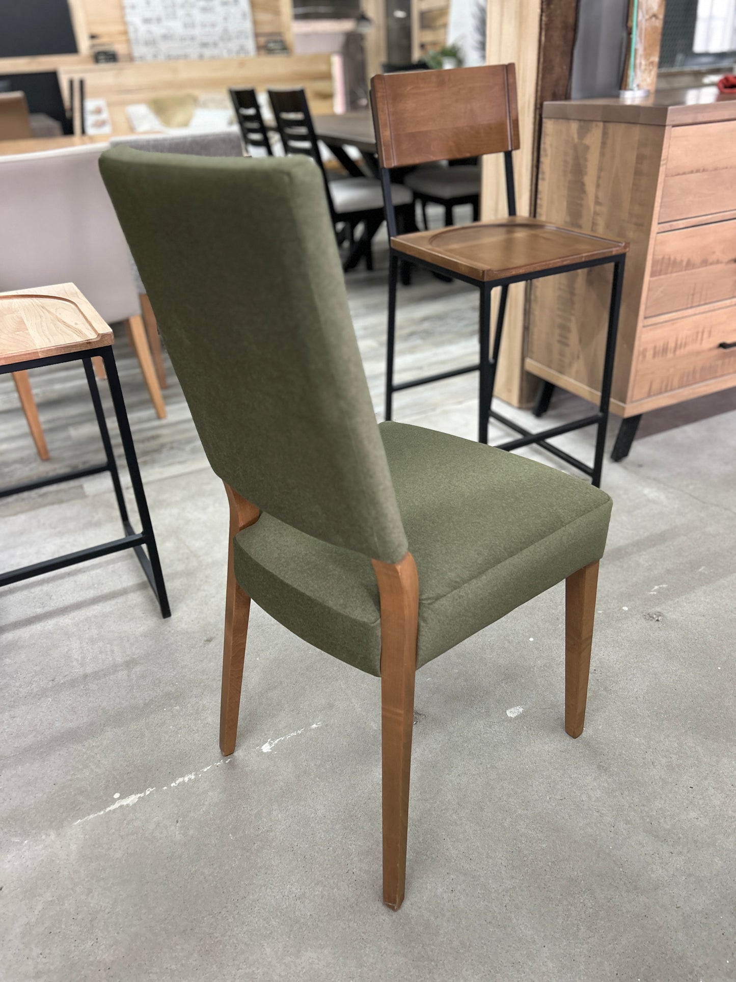 1 Chaise Léa (en stock)
