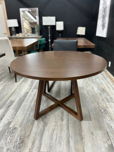 Table Bromont 48"