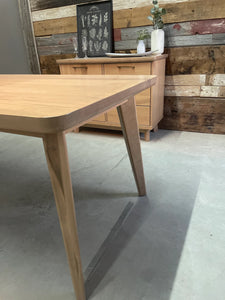 Table de salle à manger Mégantic en bois massif