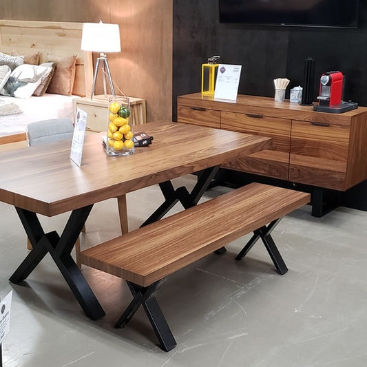 Ensemble de salle à manger en placage de noyer avec pattes en acier noir