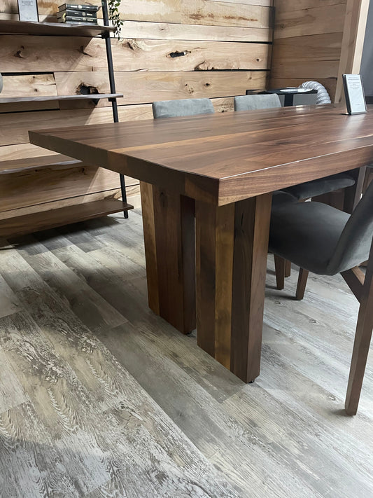 Table Saint-Alexis-des-Monts