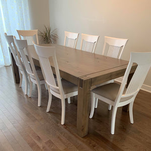 Table de salle à manger St-Sauveur en bois massif