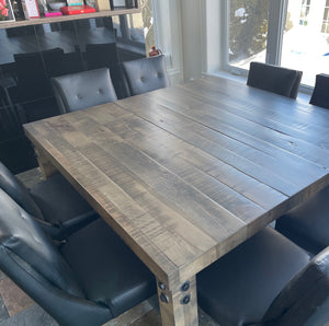 Table de salle à manger Yamaska en bois massif