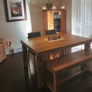 Table de salle à manger Yamaska en bois massif